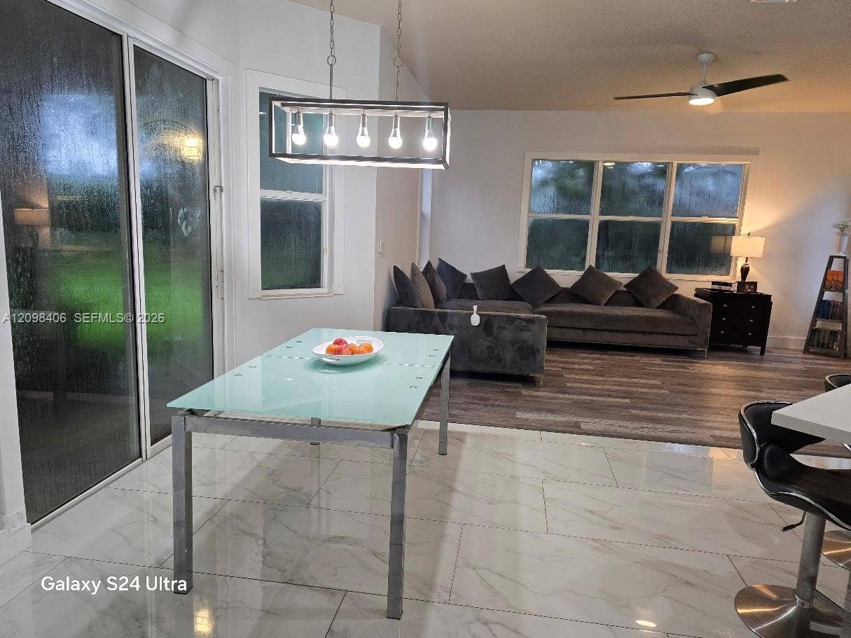 19548 S Whitewater Avenue, Weston, FL 33332 Photo 12