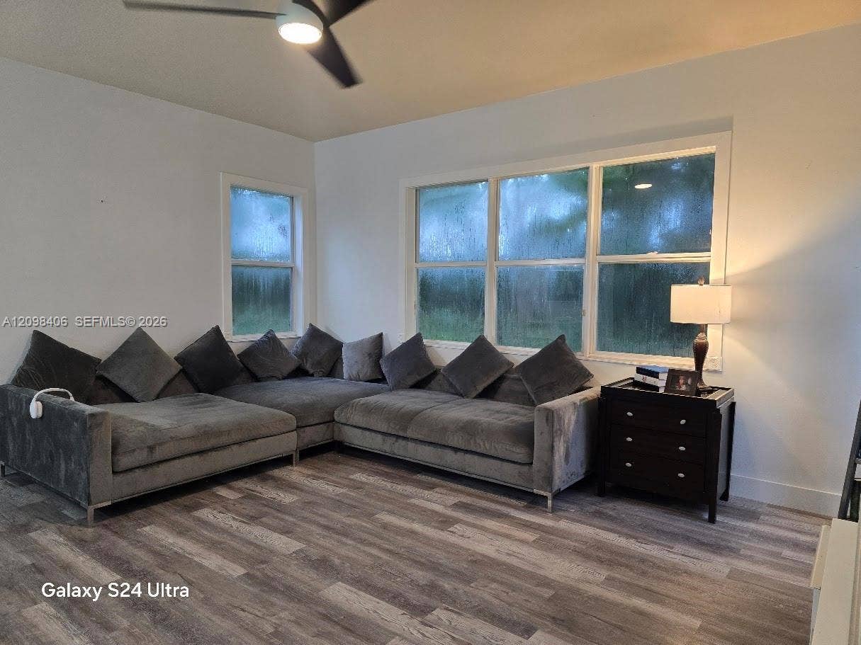 19548 S Whitewater Avenue, Weston, FL 33332 Photo 12