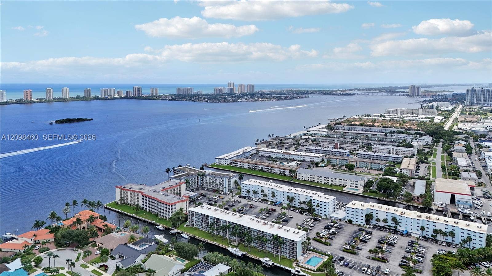 109 N Paradise Harbour Boulevard, #406, North Palm Beach, FL 33408 Photo 28
