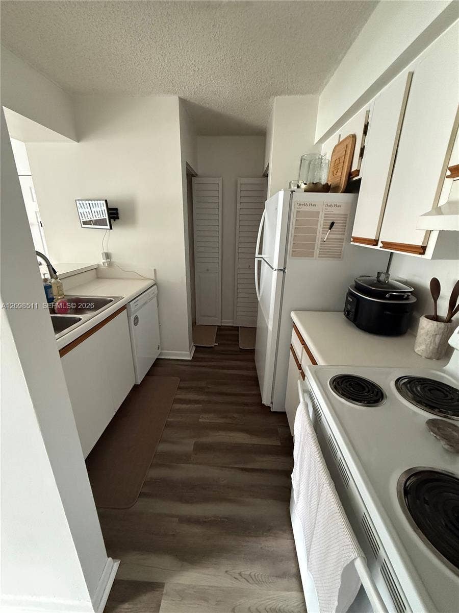 510 S Park Road, #14-10, Hollywood, FL 33021 Photo 9