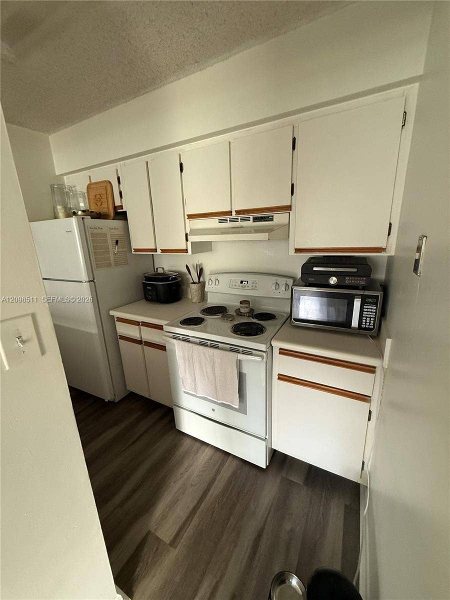 510 S Park Road, #14-10, Hollywood, FL 33021 Photo 8