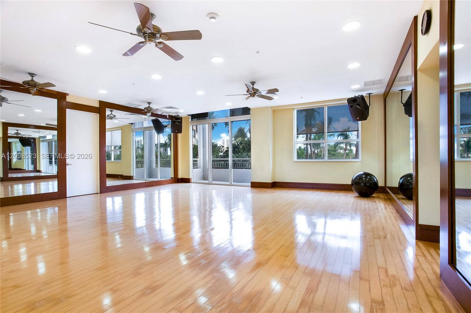 19501 W Country Club Drive, #PH-02, Aventura, FL 33180 Photo 18