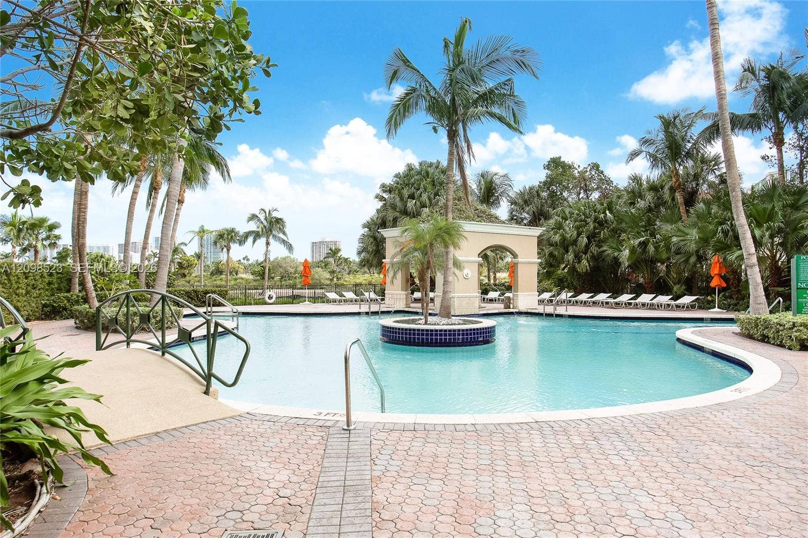 19501 W Country Club Drive, #PH-02, Aventura, FL 33180 Photo 24