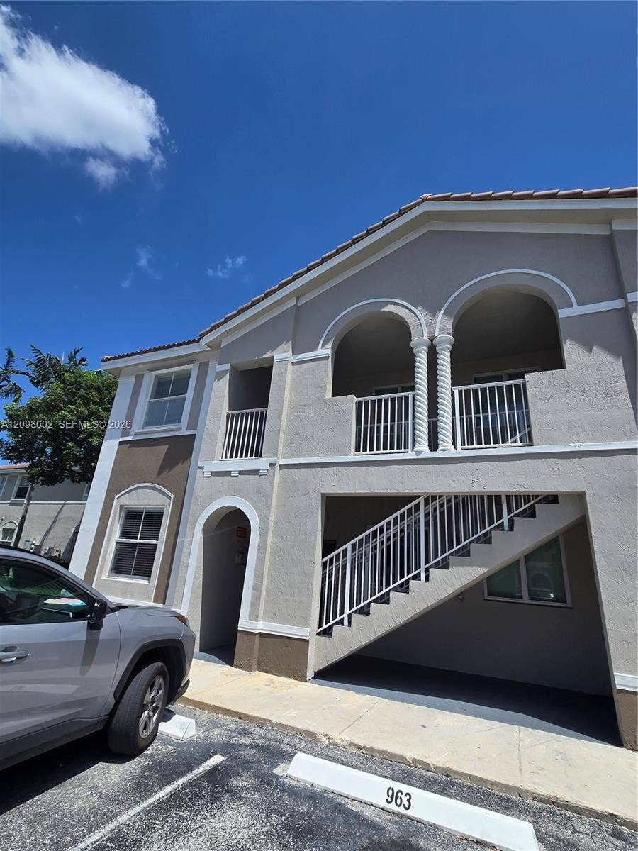 Property photo for 1661 SE 29th Court, #200, Homestead, FL