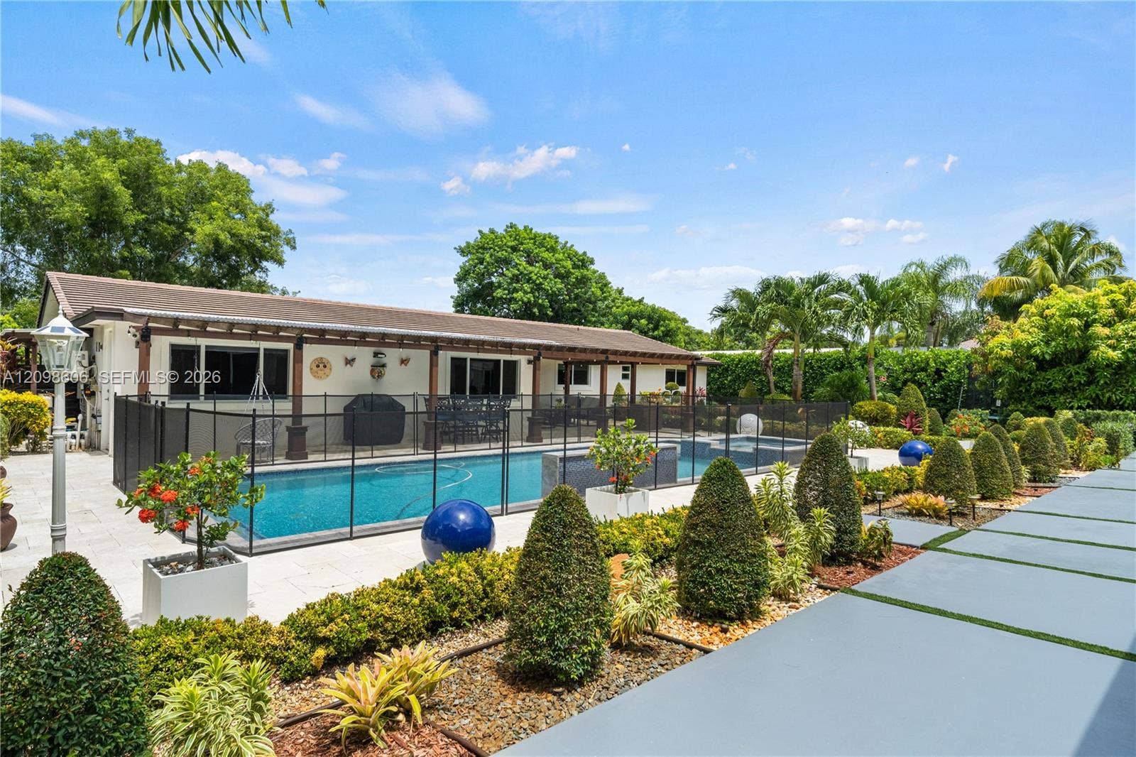 5030 SW 170th Avenue, Southwest Ranches, FL 33331 Photo 2
