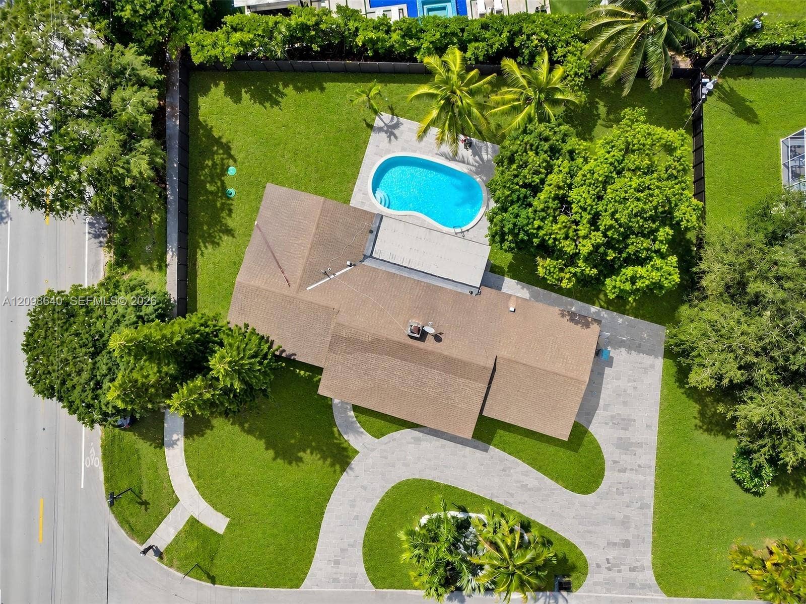 8200 SW 164th Street, Palmetto Bay, FL 33157 Photo 2