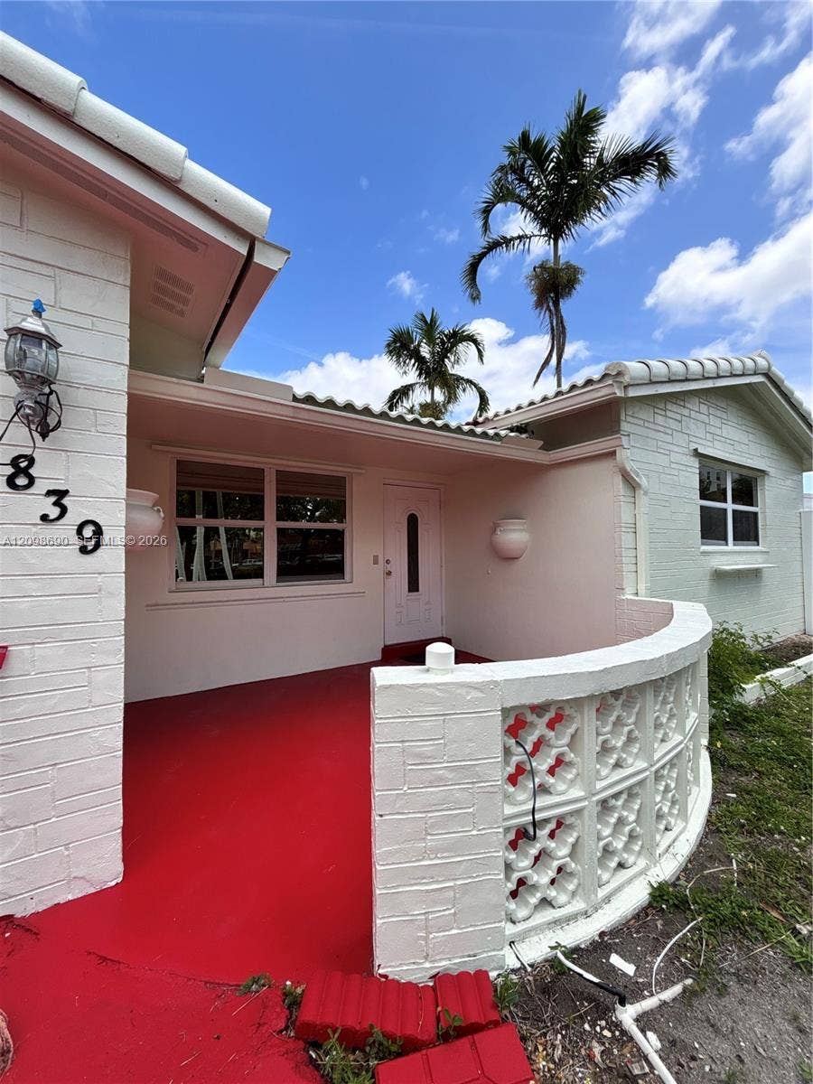 Property photo for 839 S Highland Drive, #Right, Hollywood, FL