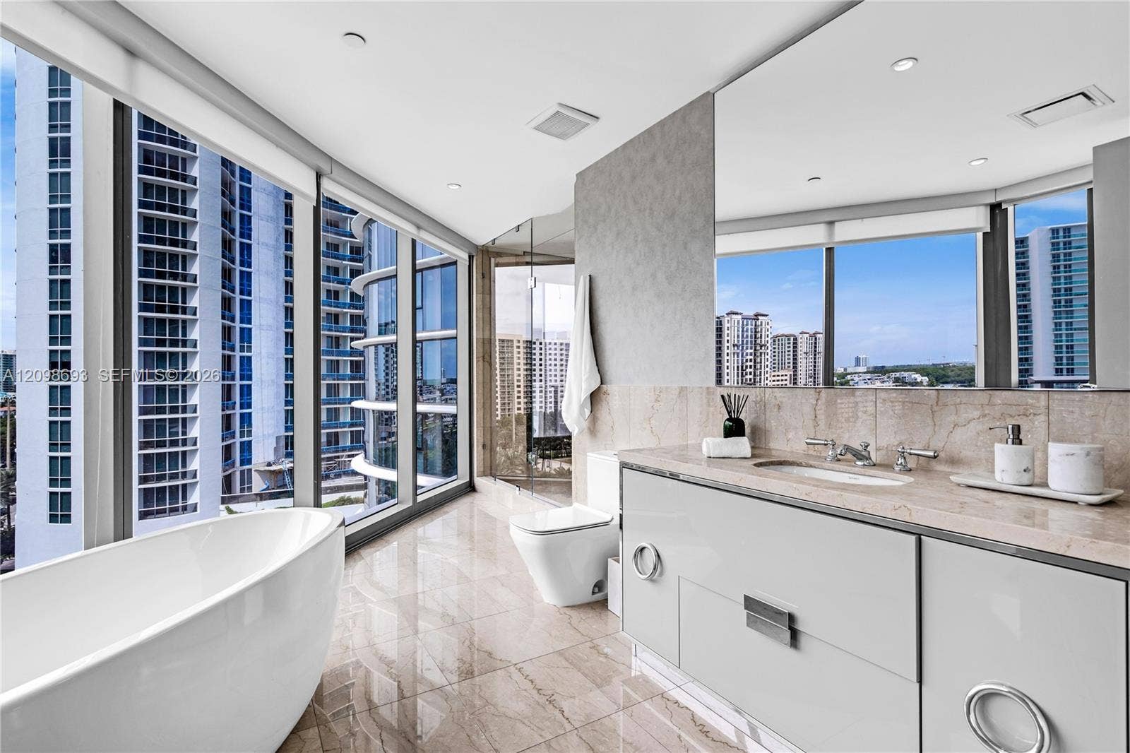 15701 Collins Avenue, #705, Sunny Isles Beach, FL 33160 Photo 52