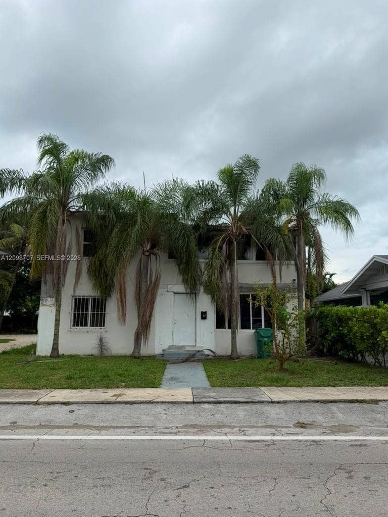 Property photo for 524 NE 71st Street, Miami, FL