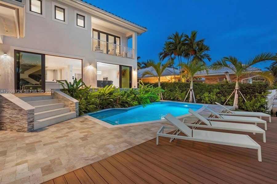 Property photo for 850 Washington Street, Hollywood, FL
