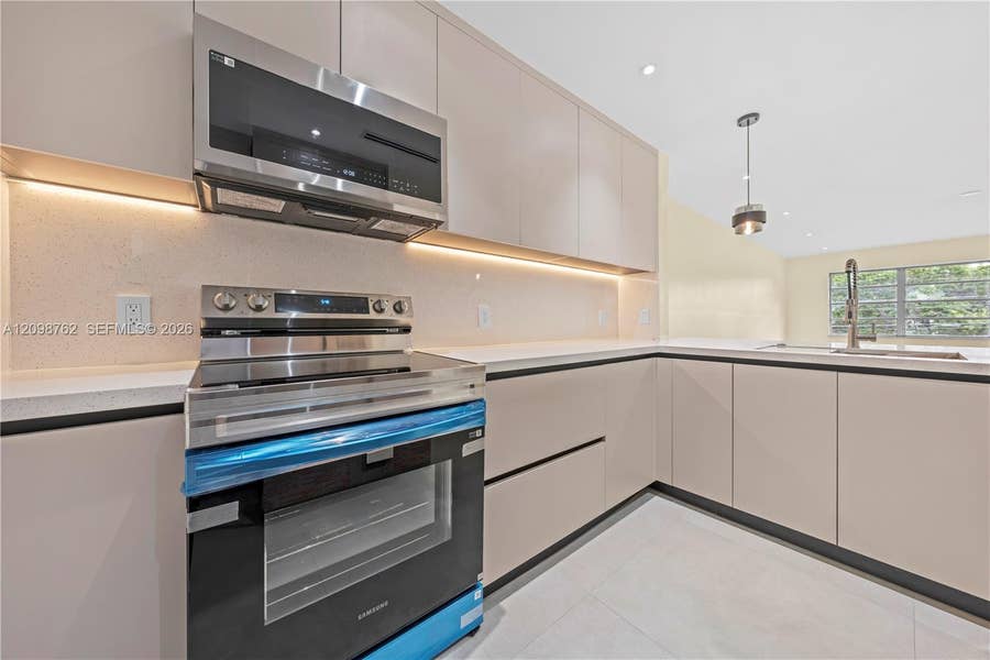 Property photo for 1400 NE 191st Street, #305, Miami, FL
