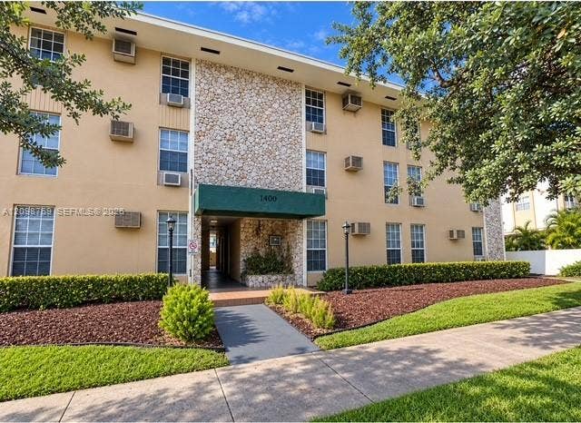 Property photo for 1400 S Douglas Road, #14, Coral Gables, FL