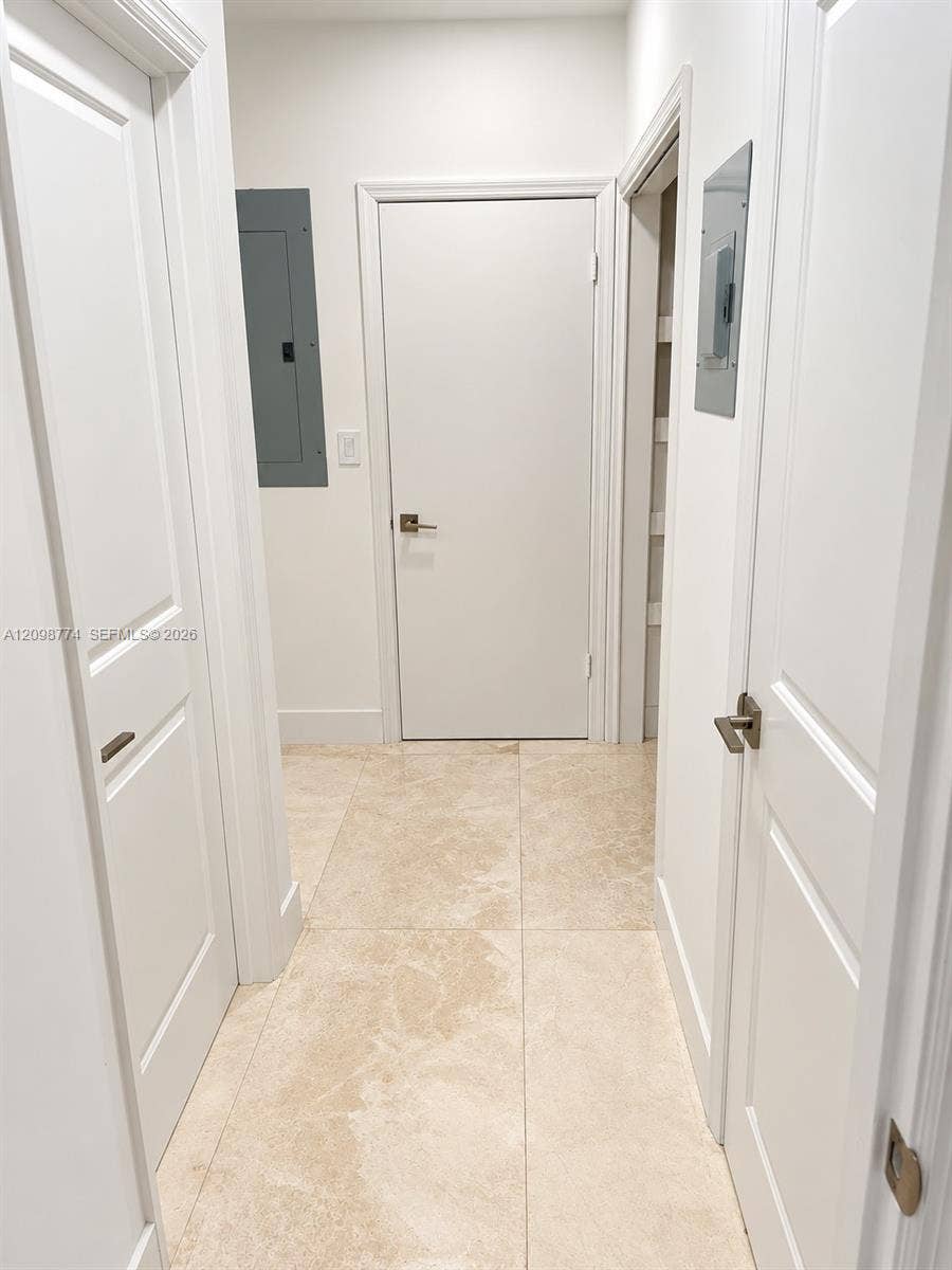 19265 E Saint Andrews Drive, Hialeah, FL 33015 Photo 41
