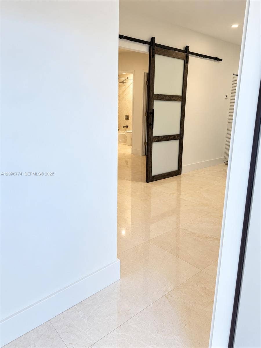 19265 E Saint Andrews Drive, Hialeah, FL 33015 Photo 45