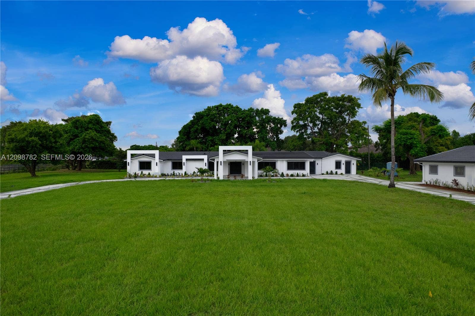 17640 SW 52nd Court, Southwest Ranches, FL 33331 Photo 3