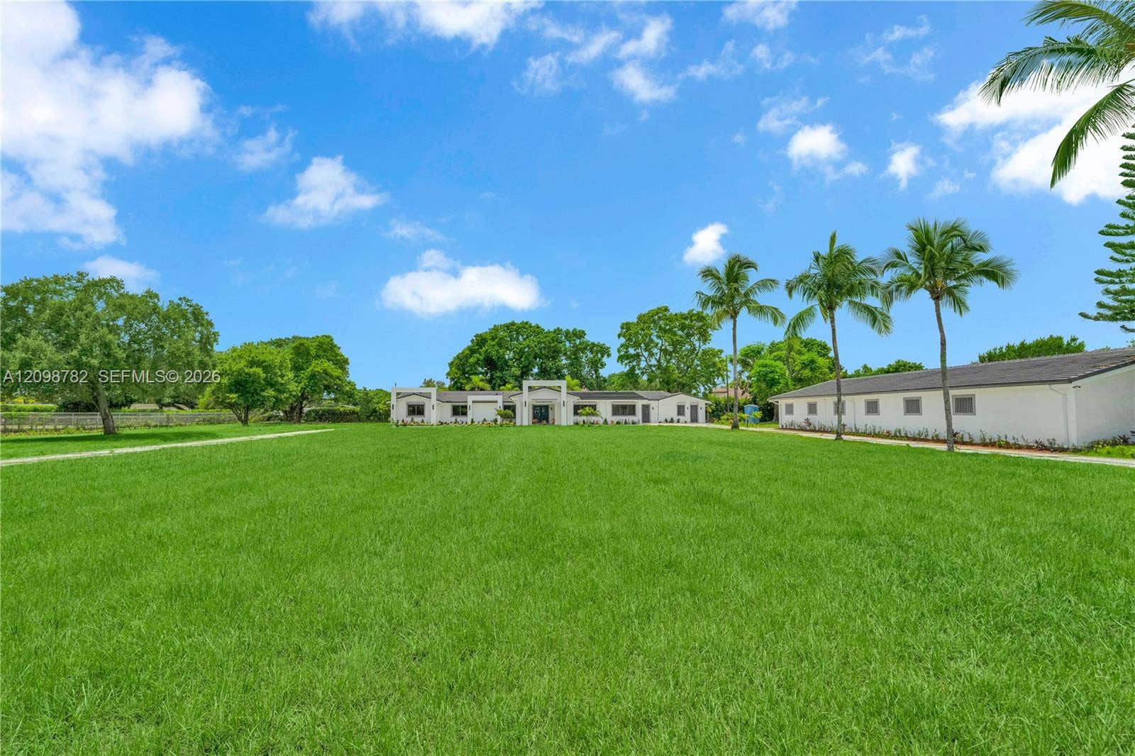 17640 SW 52nd Court, Southwest Ranches, FL 33331 Photo 4
