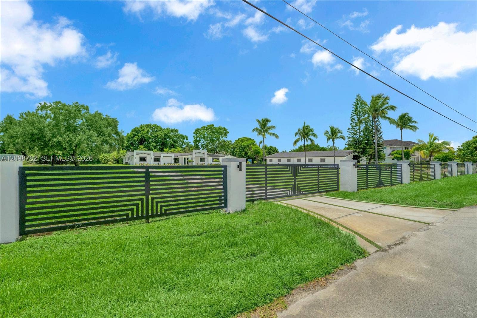 17640 SW 52nd Court, Southwest Ranches, FL 33331 Photo 5