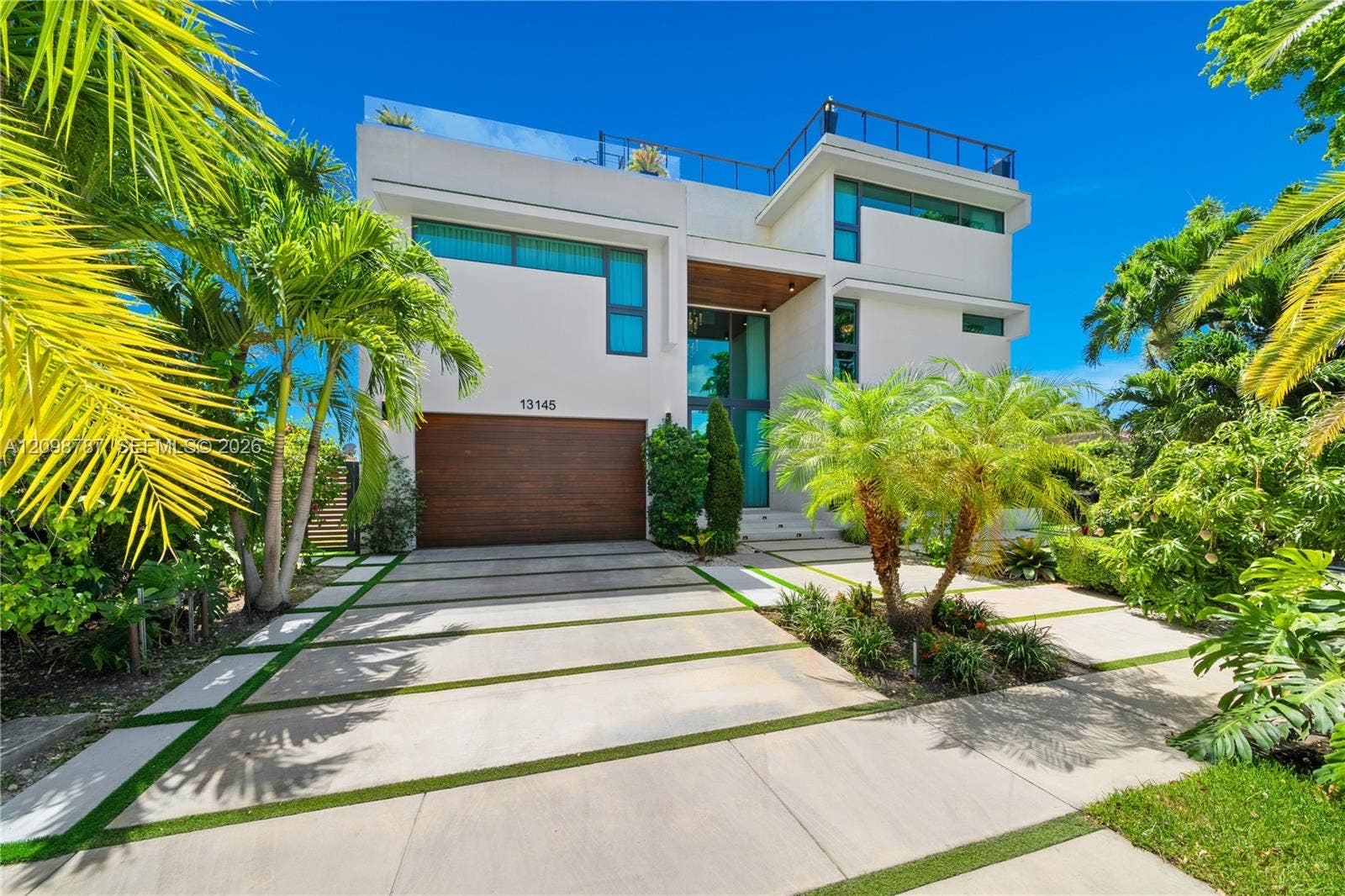 13145 Coronado Drive, North Miami, FL 33181 Photo 16