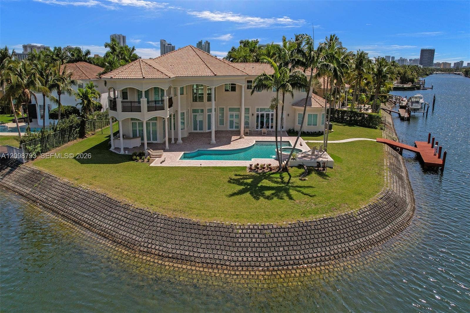 1130 Harbor Court, Hollywood, FL 33019 Photo 3