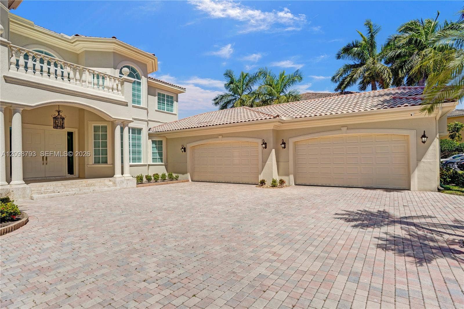 1130 Harbor Court, Hollywood, FL 33019 Photo 5