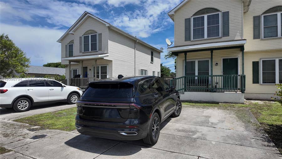 Property photo for 1738 SW 44th Terrace, Fort Lauderdale, FL