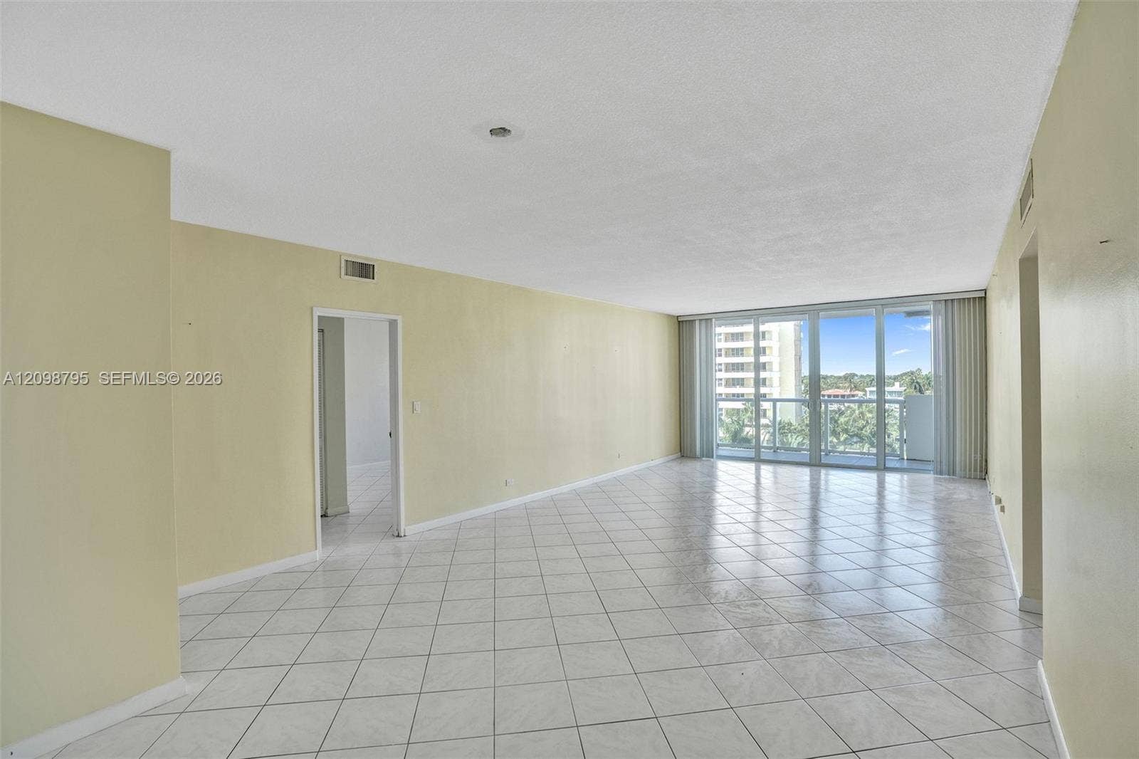 5601 Collins Avenue, #620, Miami Beach, FL 33140 Photo 3