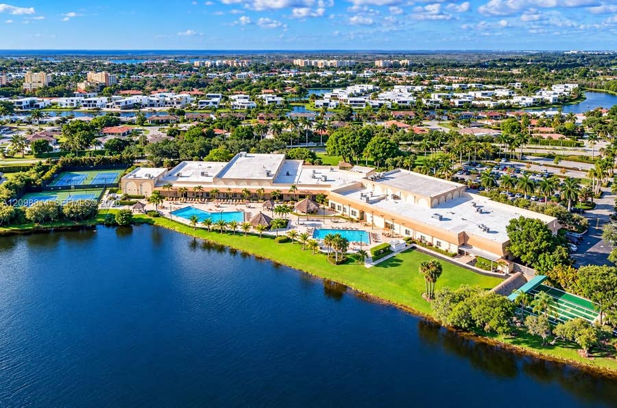 Property photo for 341 Lakeview Drive, #104, Weston, FL