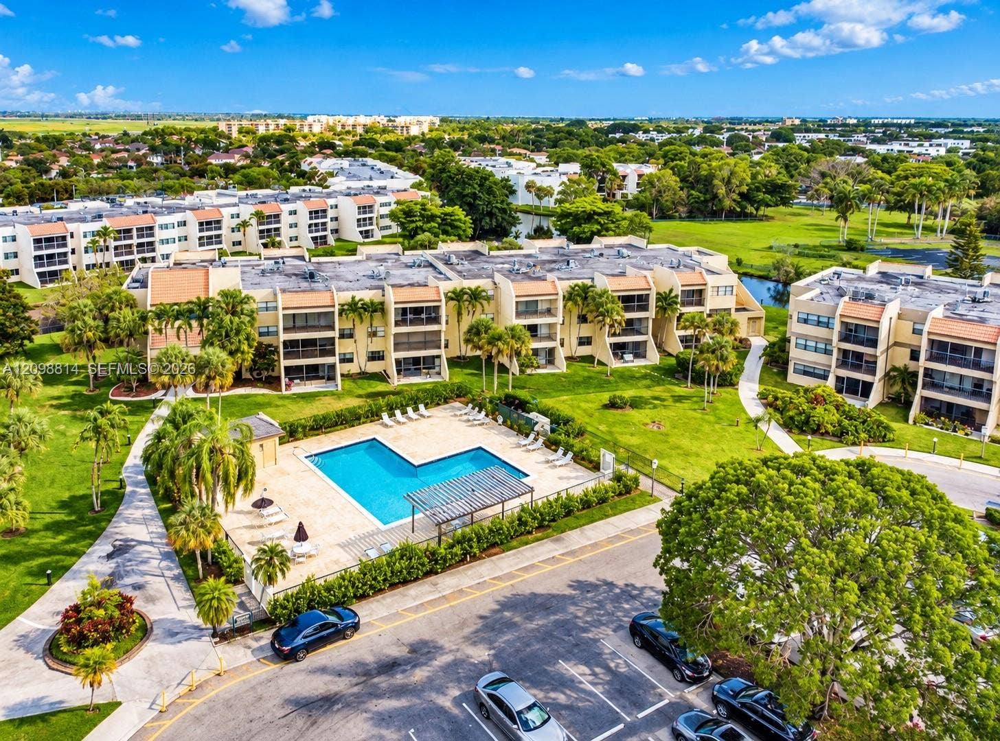 341 Lakeview Drive, #104, Weston, Weston, FL 33326 Photo 14