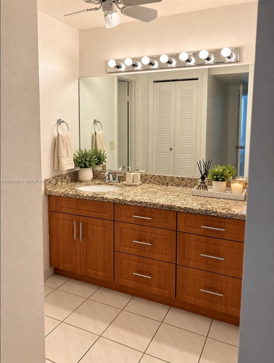 341 Lakeview Drive, #104, Weston, Weston, FL 33326 Photo 9