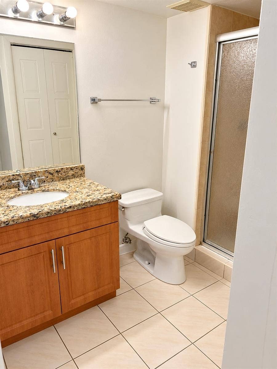 341 Lakeview Drive, #104, Weston, Weston, FL 33326 Photo 4