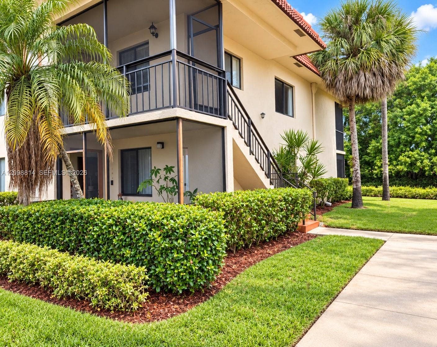 341 Lakeview Drive, #104, Weston, Weston, FL 33326 Photo 2