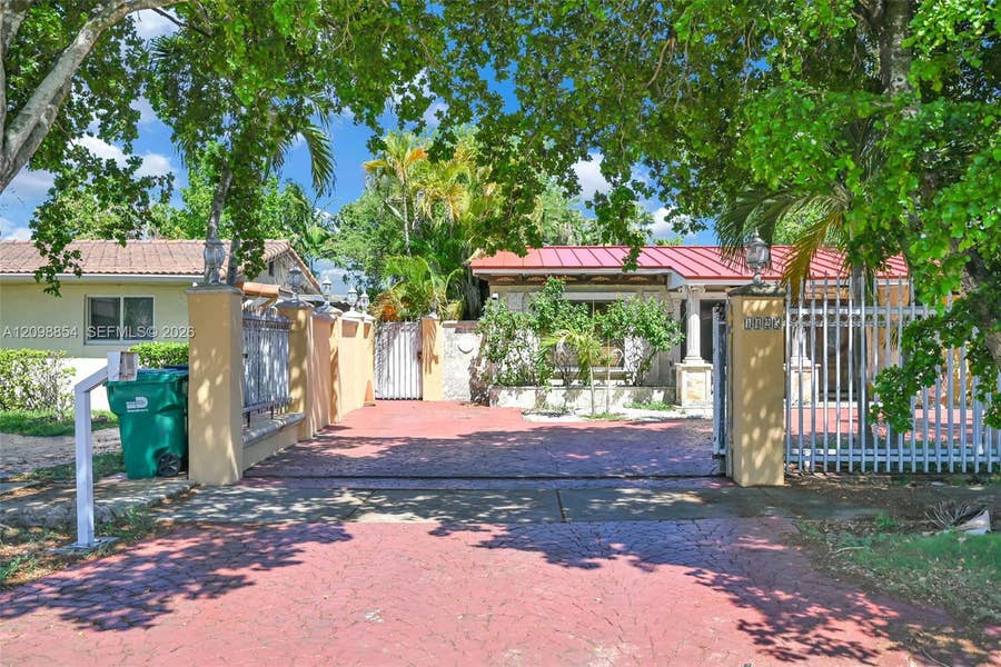 Property photo for 1425 SW 78th Avenue, Miami, FL
