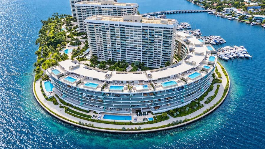 Property photo for 5 Grove Isle Drive, #L-304, Miami, FL