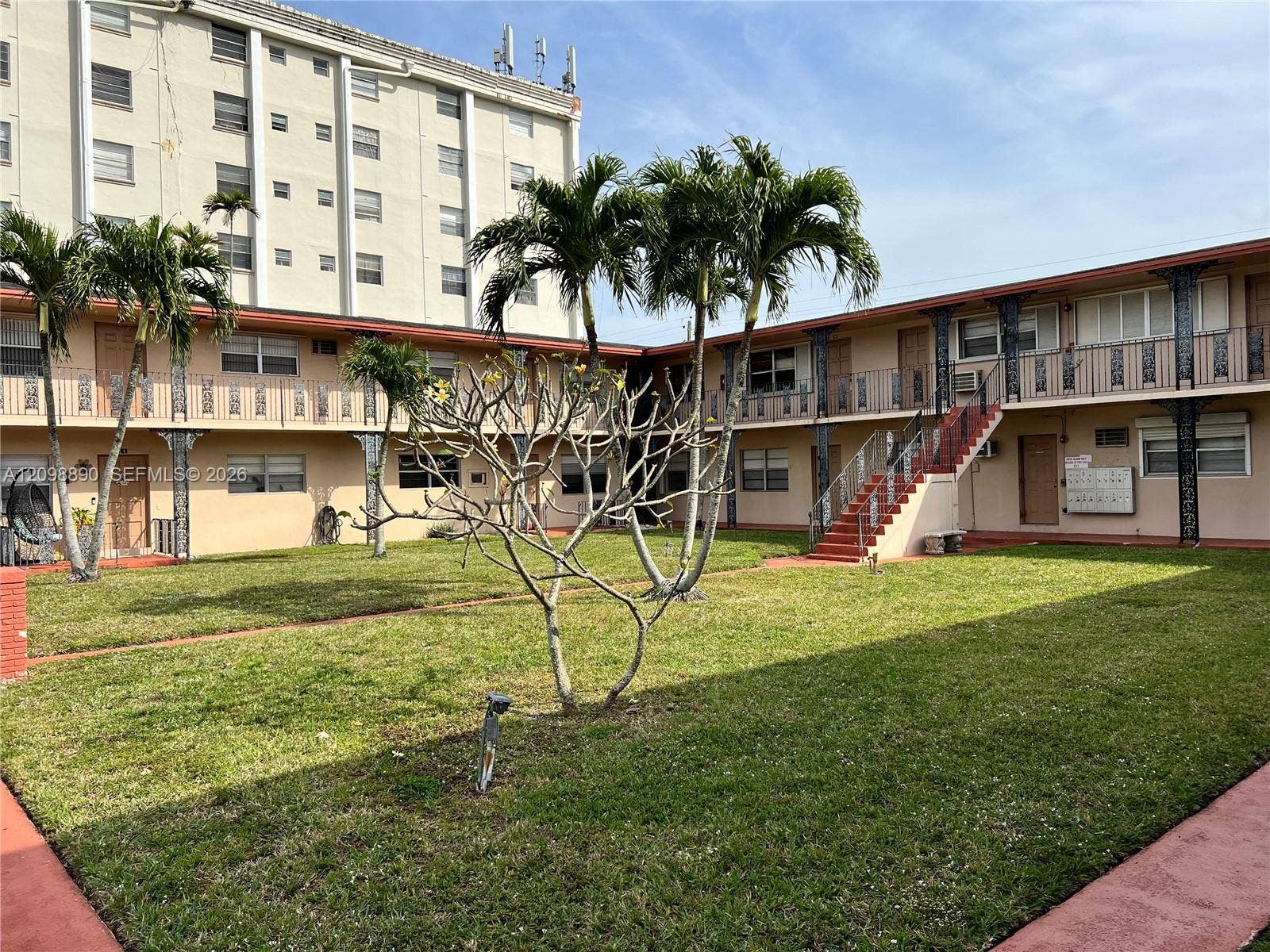 5300 Hollywood Boulevard, #10, Hollywood, Hollywood, FL 33021 Photo 1