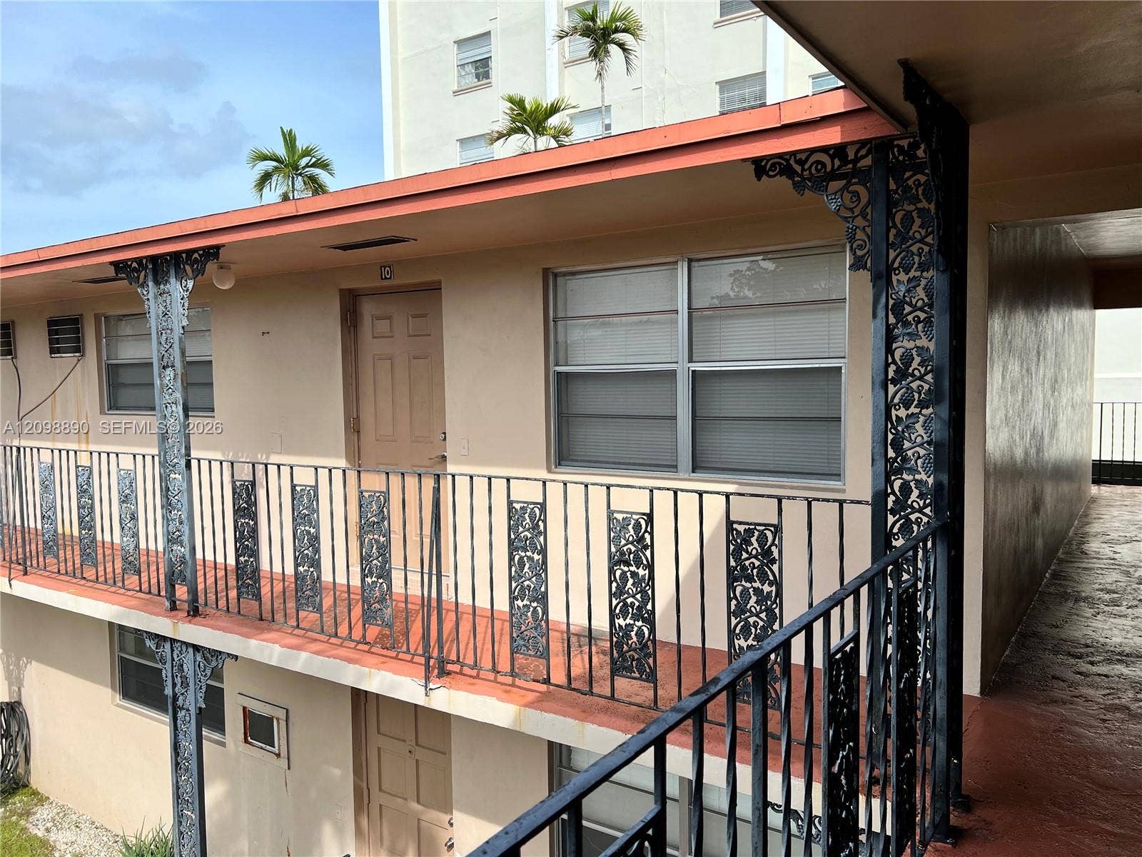 5300 Hollywood Boulevard, #10, Hollywood, Hollywood, FL 33021 Photo 3