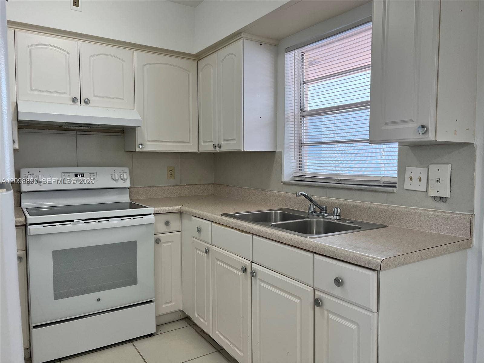 5300 Hollywood Boulevard, #10, Hollywood, Hollywood, FL 33021 Photo 9
