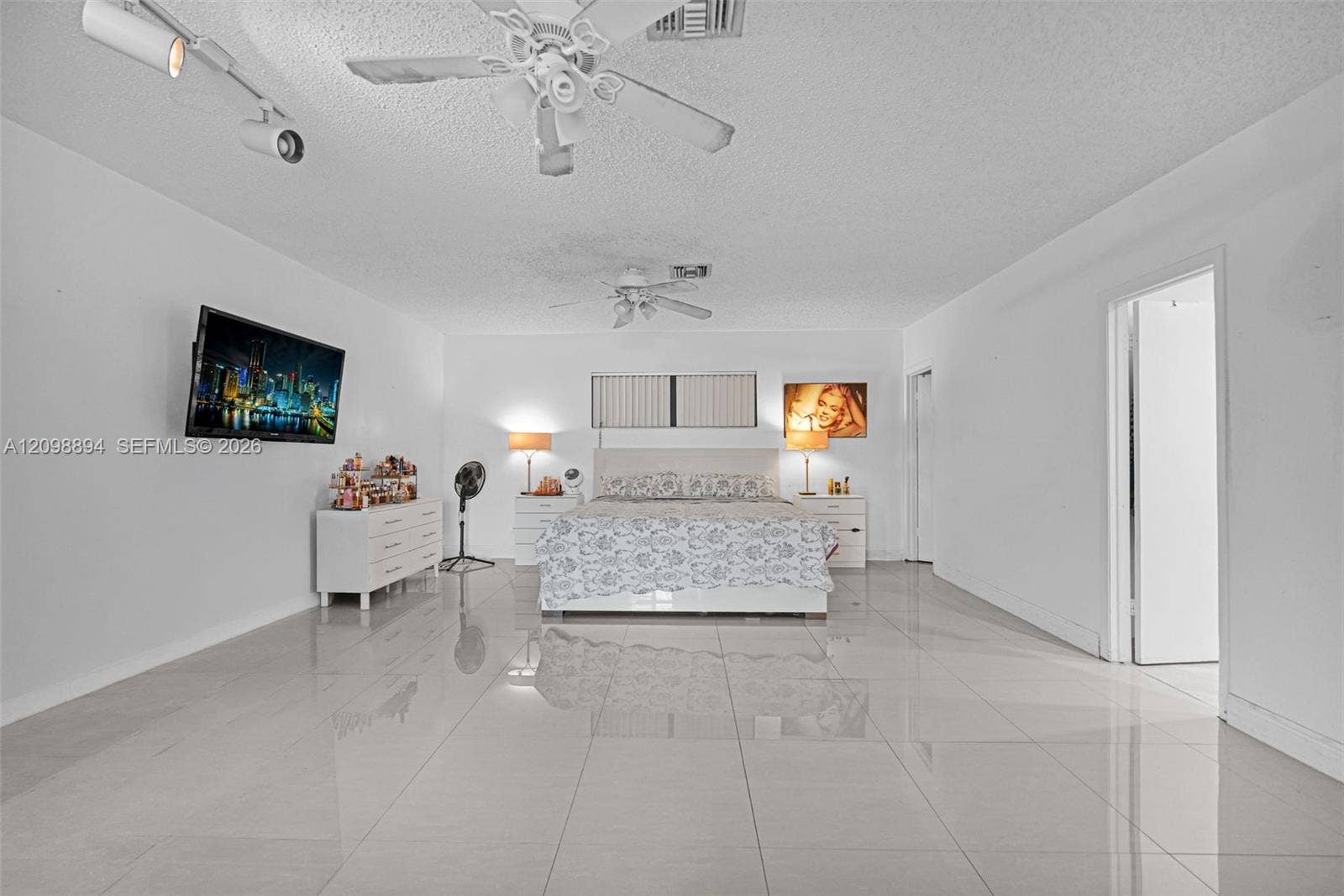 230 N 67th Avenue, Hollywood, FL 33024 Photo 15