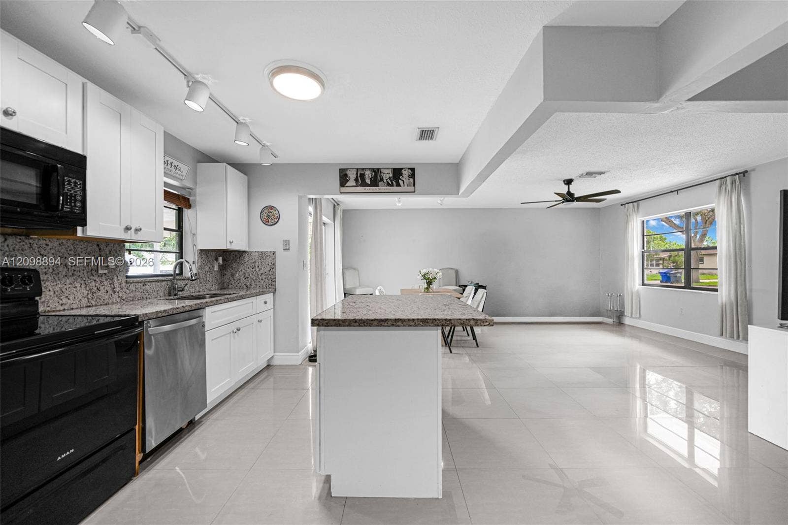 230 N 67th Avenue, Hollywood, FL 33024 Photo 9