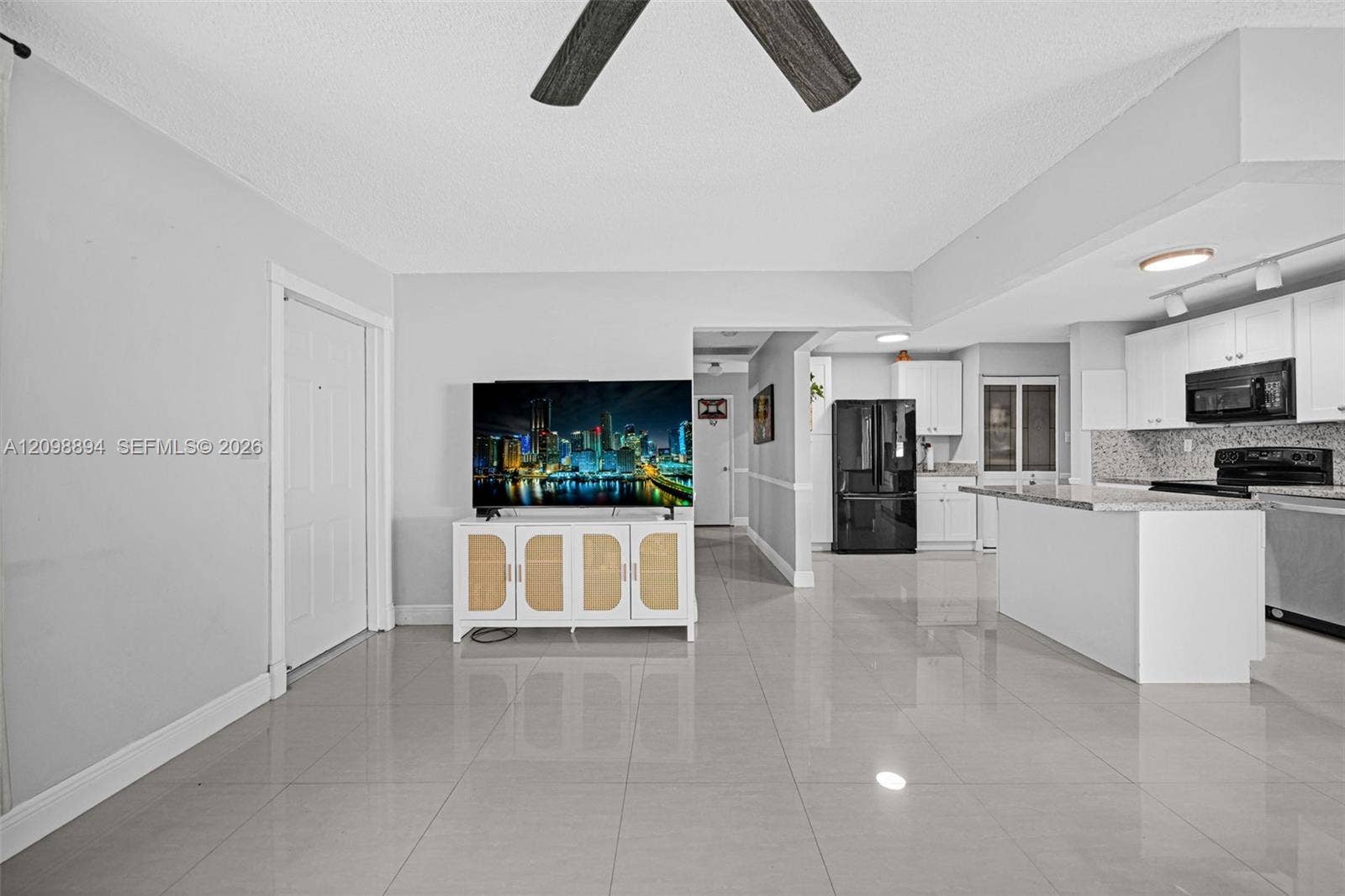 230 N 67th Avenue, Hollywood, FL 33024 Photo 6