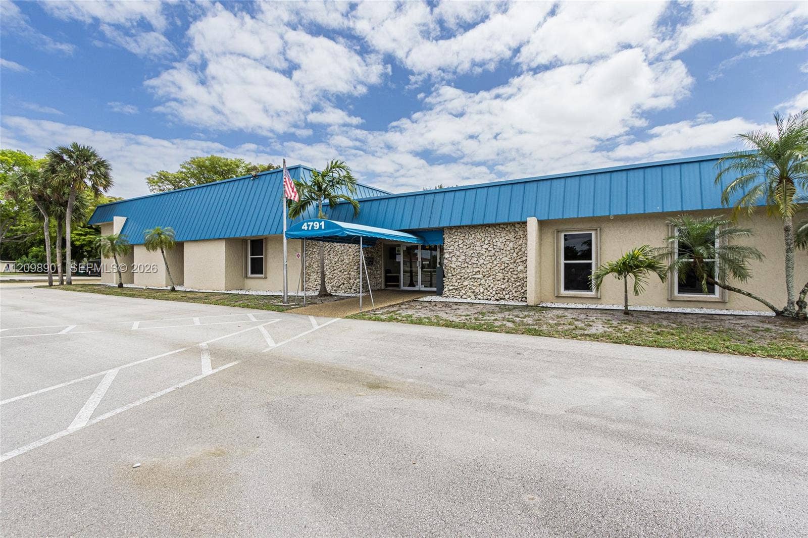 4871 NW 13th Avenue, Deerfield Beach, FL 33064 Photo 38