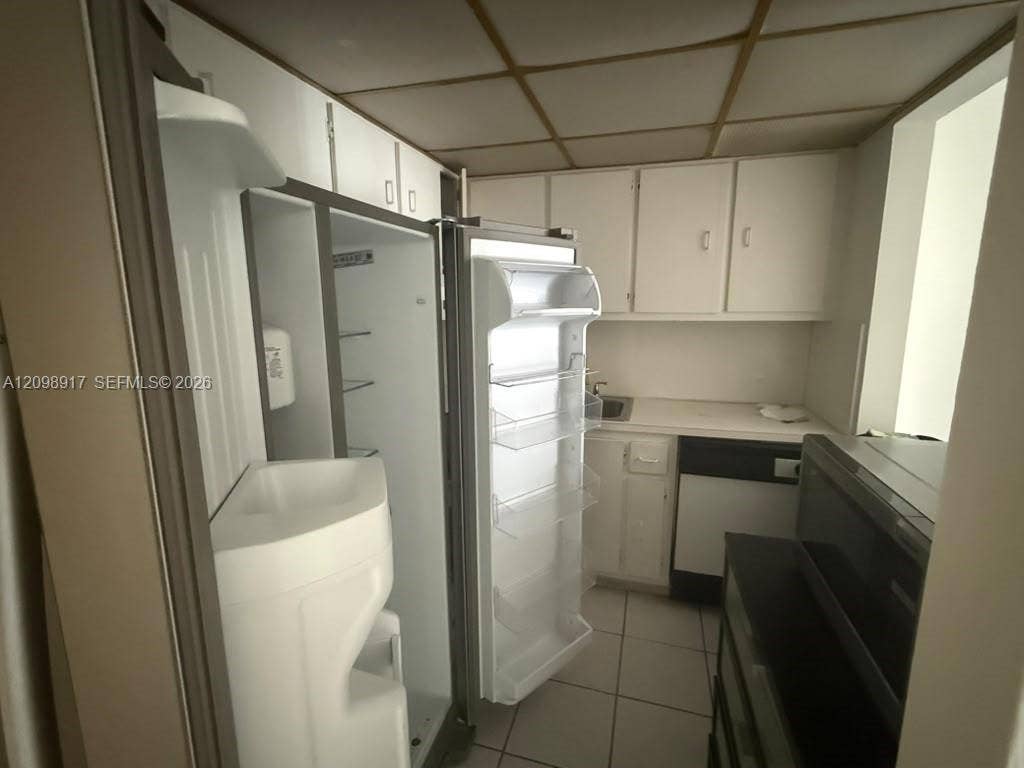 17560 Atlantic Boulevard, #405, Sunny Isles Beach, Sunny Isles Beach, FL 33160 Photo 13