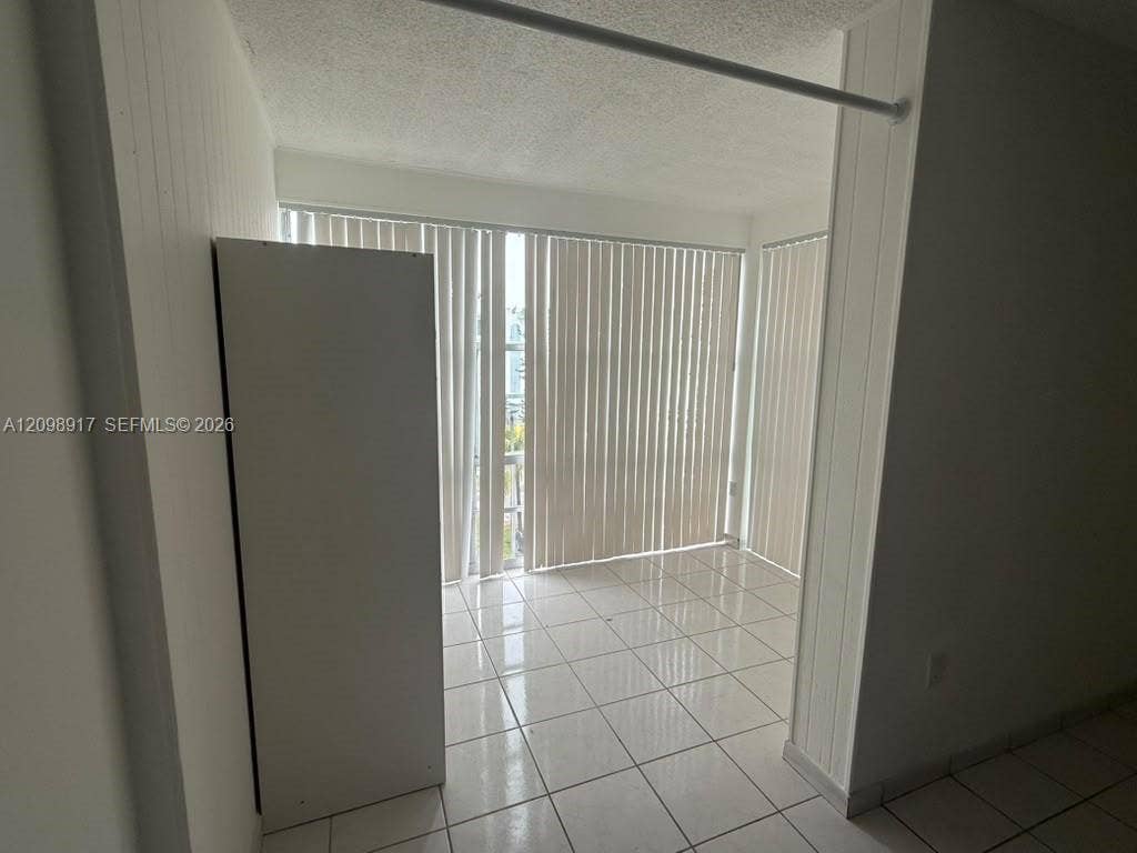 17560 Atlantic Boulevard, #405, Sunny Isles Beach, Sunny Isles Beach, FL 33160 Photo 9