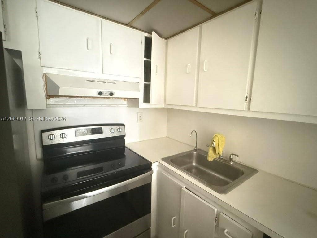 17560 Atlantic Boulevard, #405, Sunny Isles Beach, Sunny Isles Beach, FL 33160 Photo 12