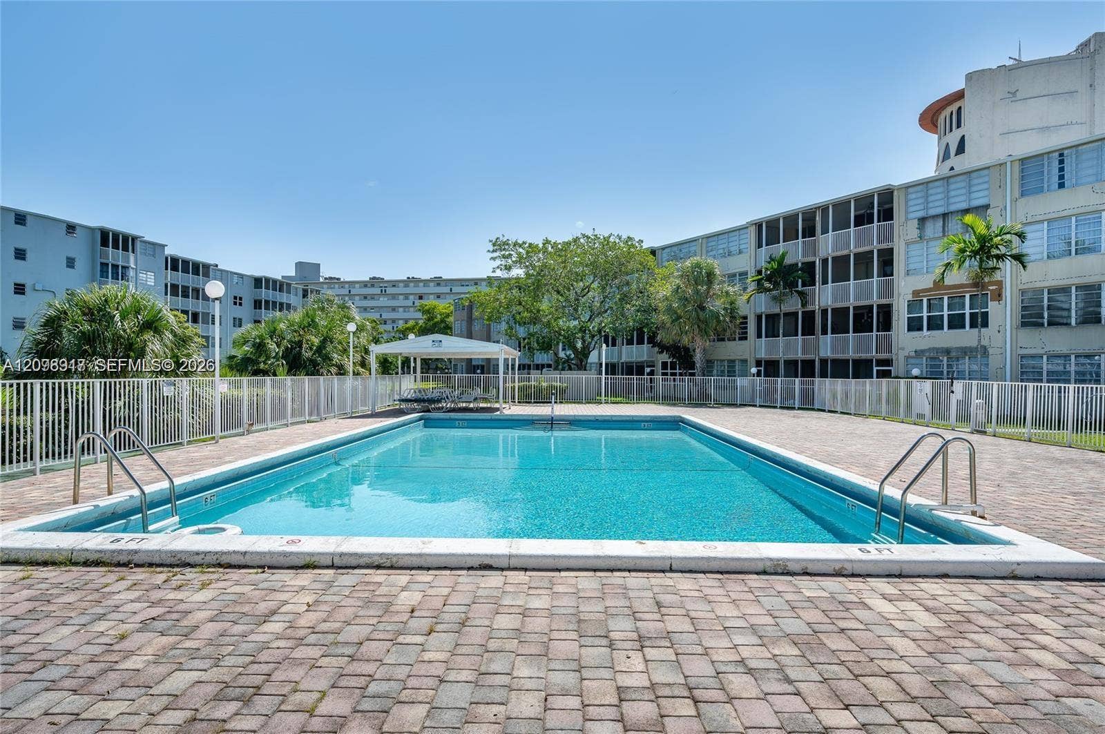 17560 Atlantic Boulevard, #405, Sunny Isles Beach, Sunny Isles Beach, FL 33160 Photo 15