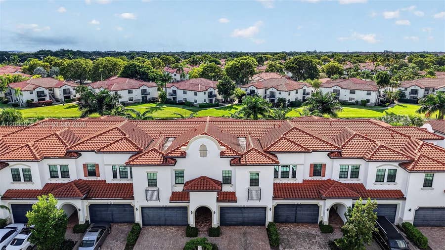 Property photo for 11646 SW 13th Lane, Pembroke Pines, FL