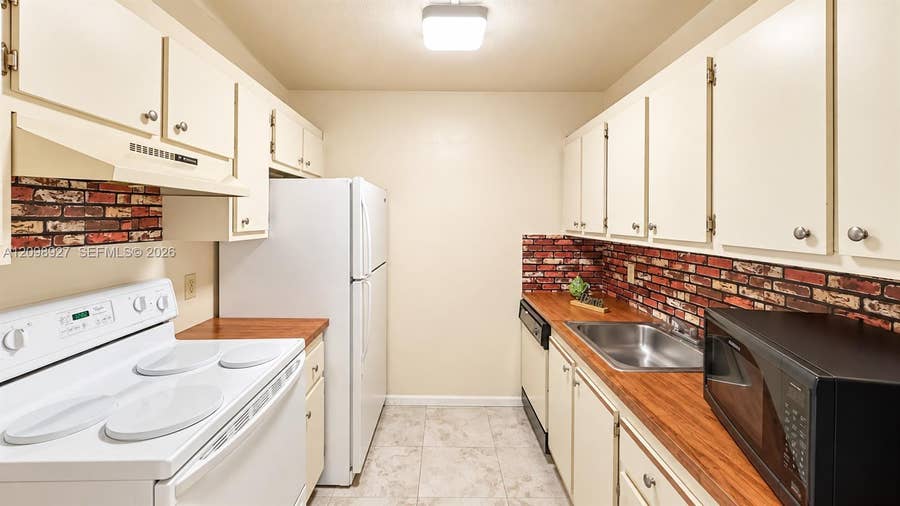 Property photo for 101 SW 132nd Way, #304J, Pembroke Pines, FL