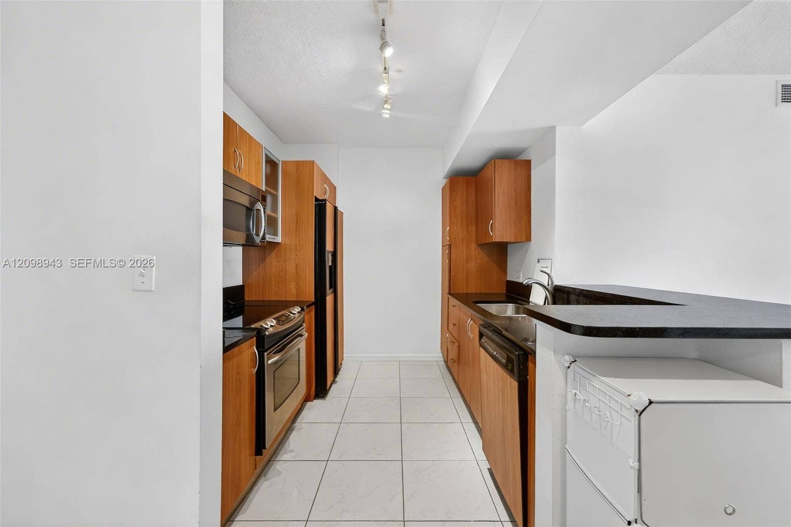 18800 NE 29th Avenue, #904, Aventura, FL 33180 Photo 5