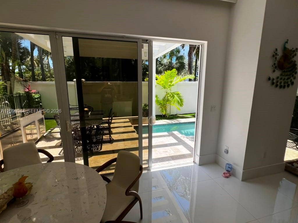 18975 Atlantic Boulevard, Sunny Isles Beach, FL 33160 Photo 17