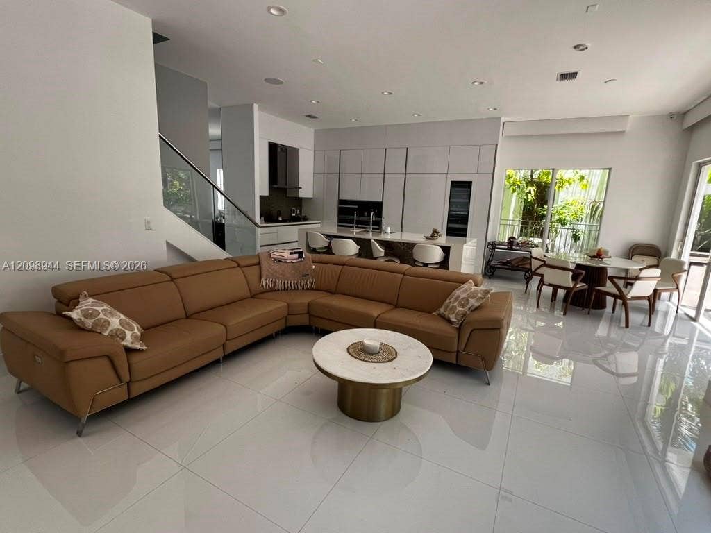 18975 Atlantic Boulevard, Sunny Isles Beach, FL 33160 Photo 30