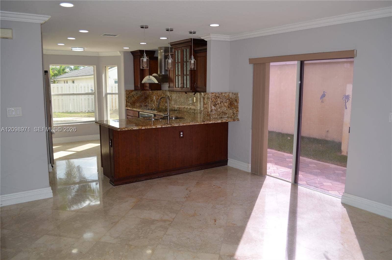 Pembroke Pines, FL 33029 Photo 8